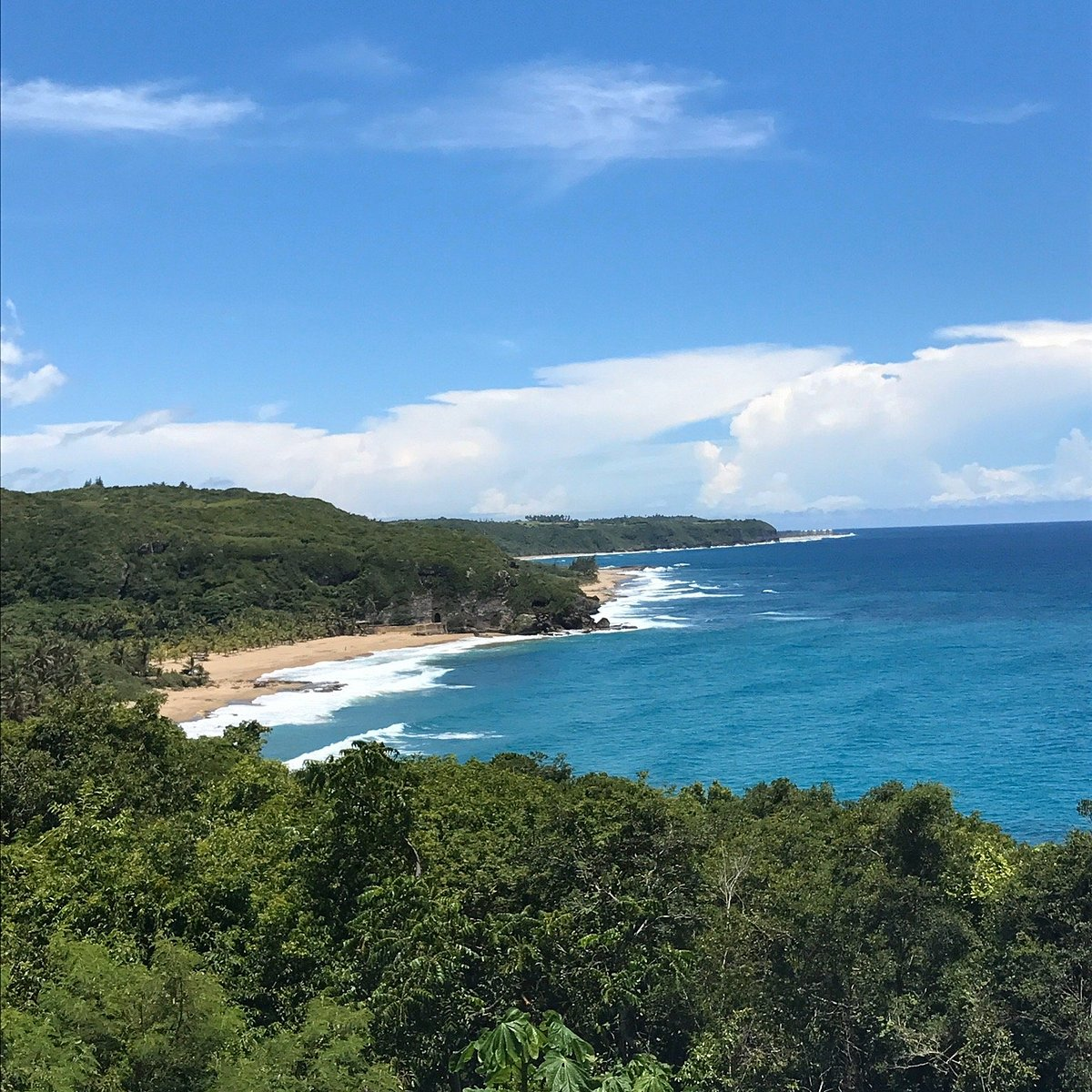 Paisaje cerca de Quebradillas, Puerto Rico